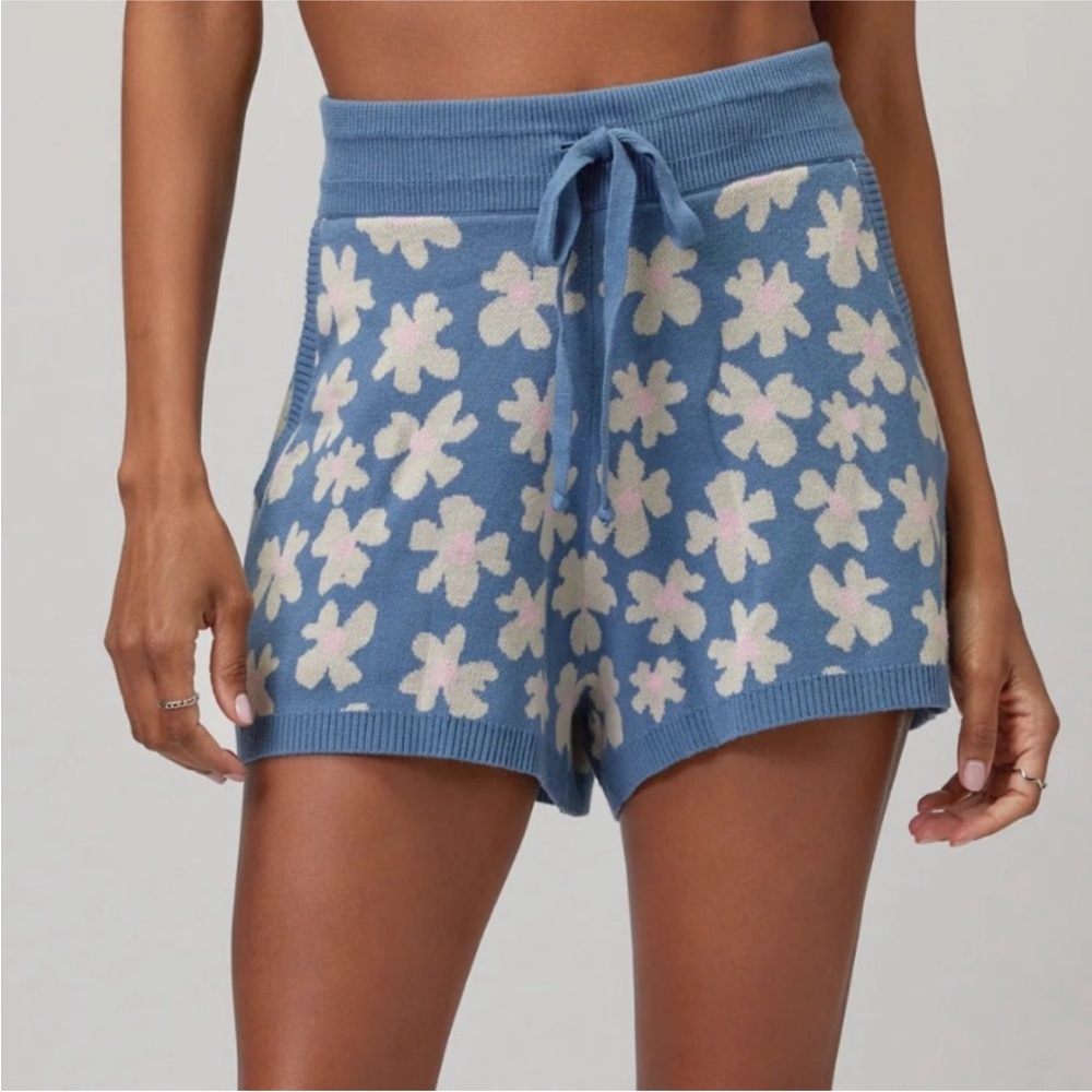 Spiritual Gangster floral shorts